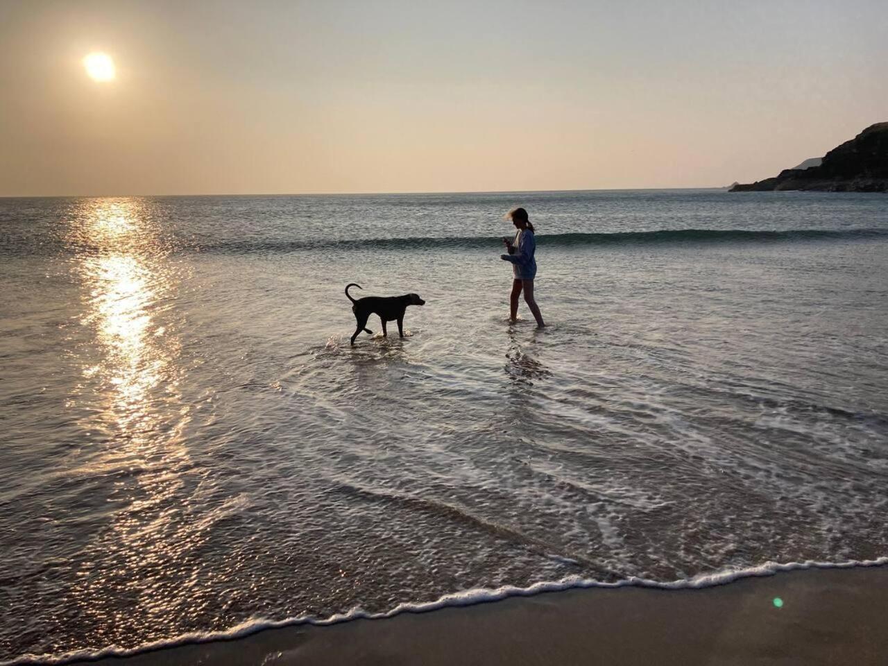 - - Sleeps 2 - Parking Praa Sands